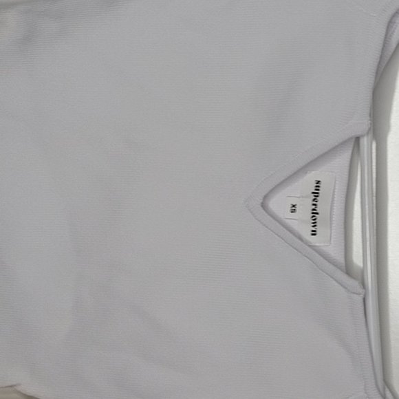 NWT Revolve superdown Ashton V Neck SZ XS - Picture 4 of 5